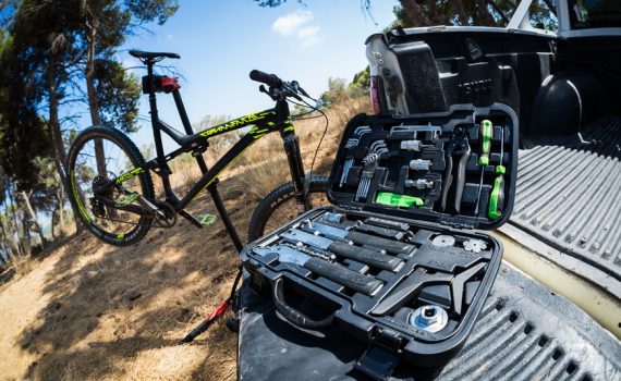 Essential Tools to Carry While Mountain Biking
