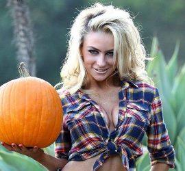 Courtney-Stodden-Sexy-Pumpkin
